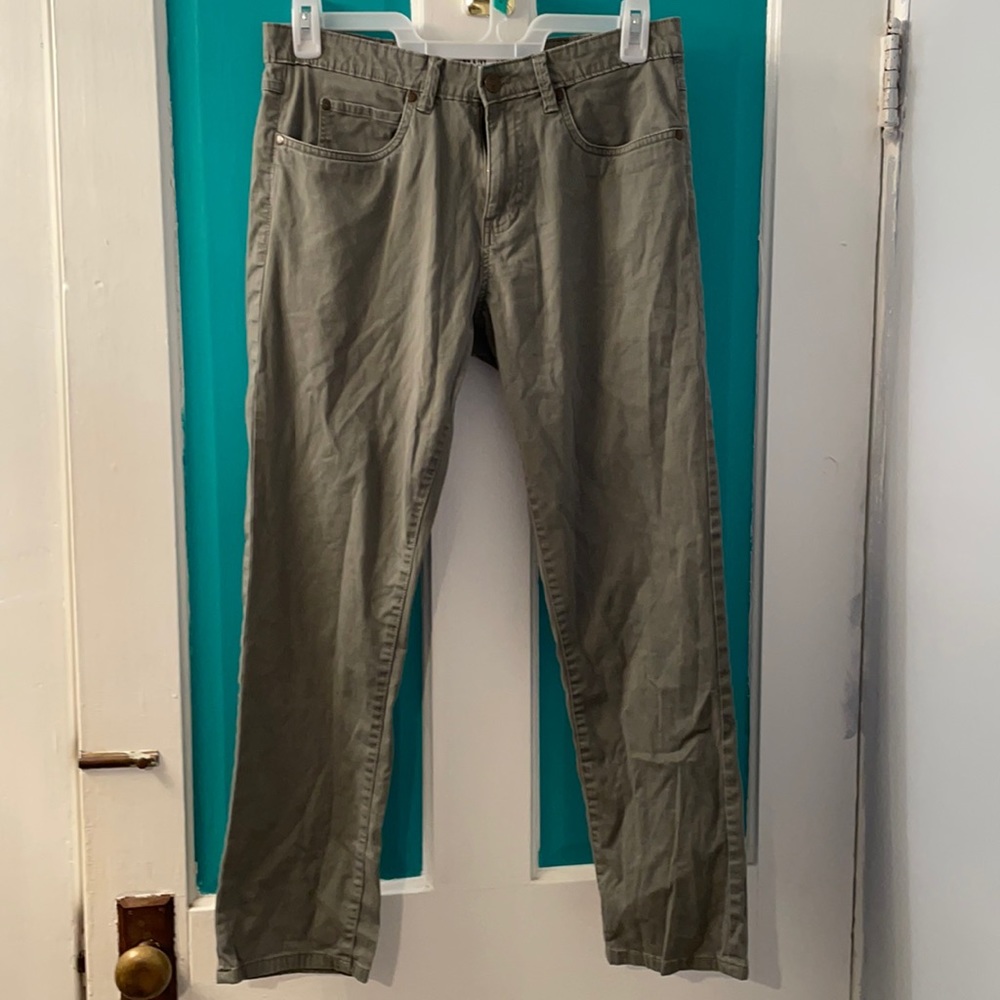 Men’s casual jeans. Stretch straight fit